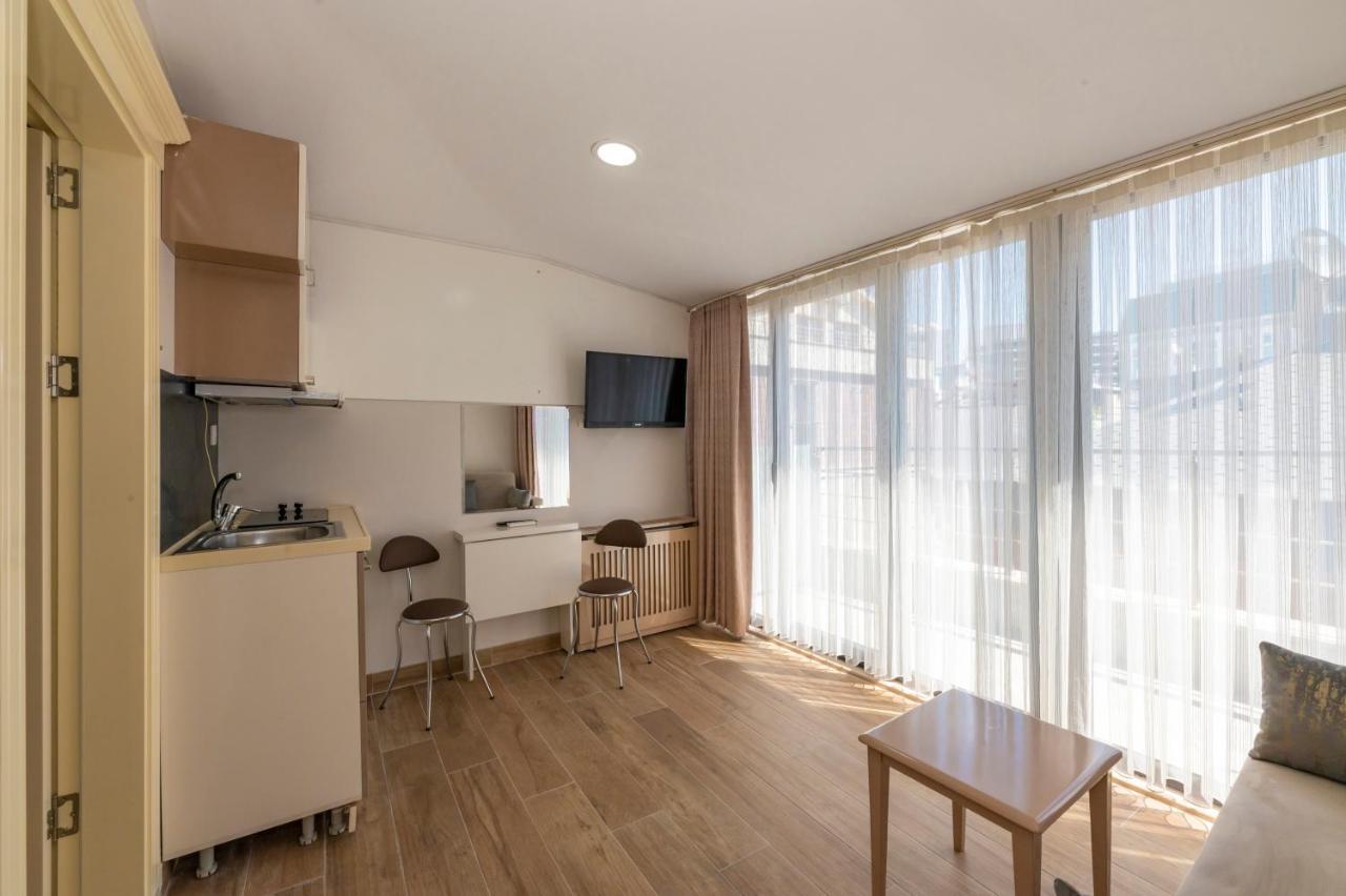 Taksim Peri Suite Istanbul Exterior photo